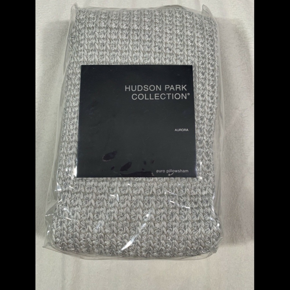 NIB [ 1 European Euro ]‎ Sham Pillow for Hudson Park Aurora